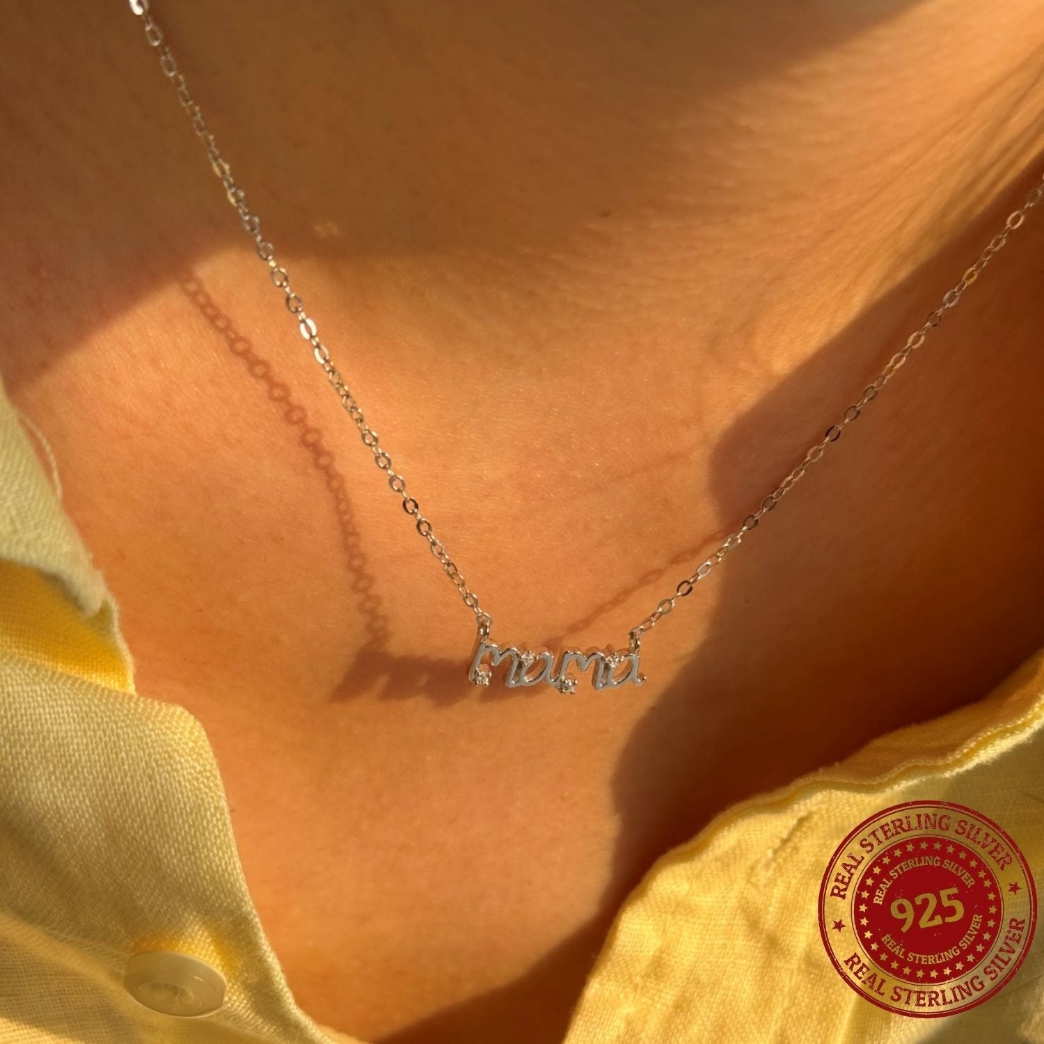 Mama Pendant Necklace - OLADOR